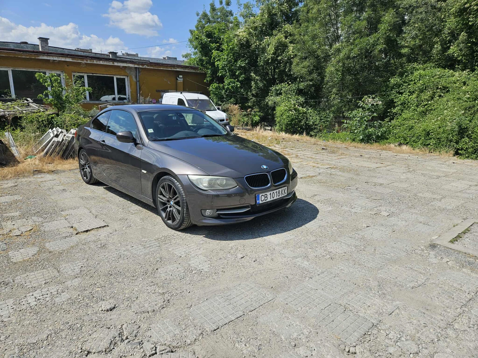 BMW 320  - изображение 9