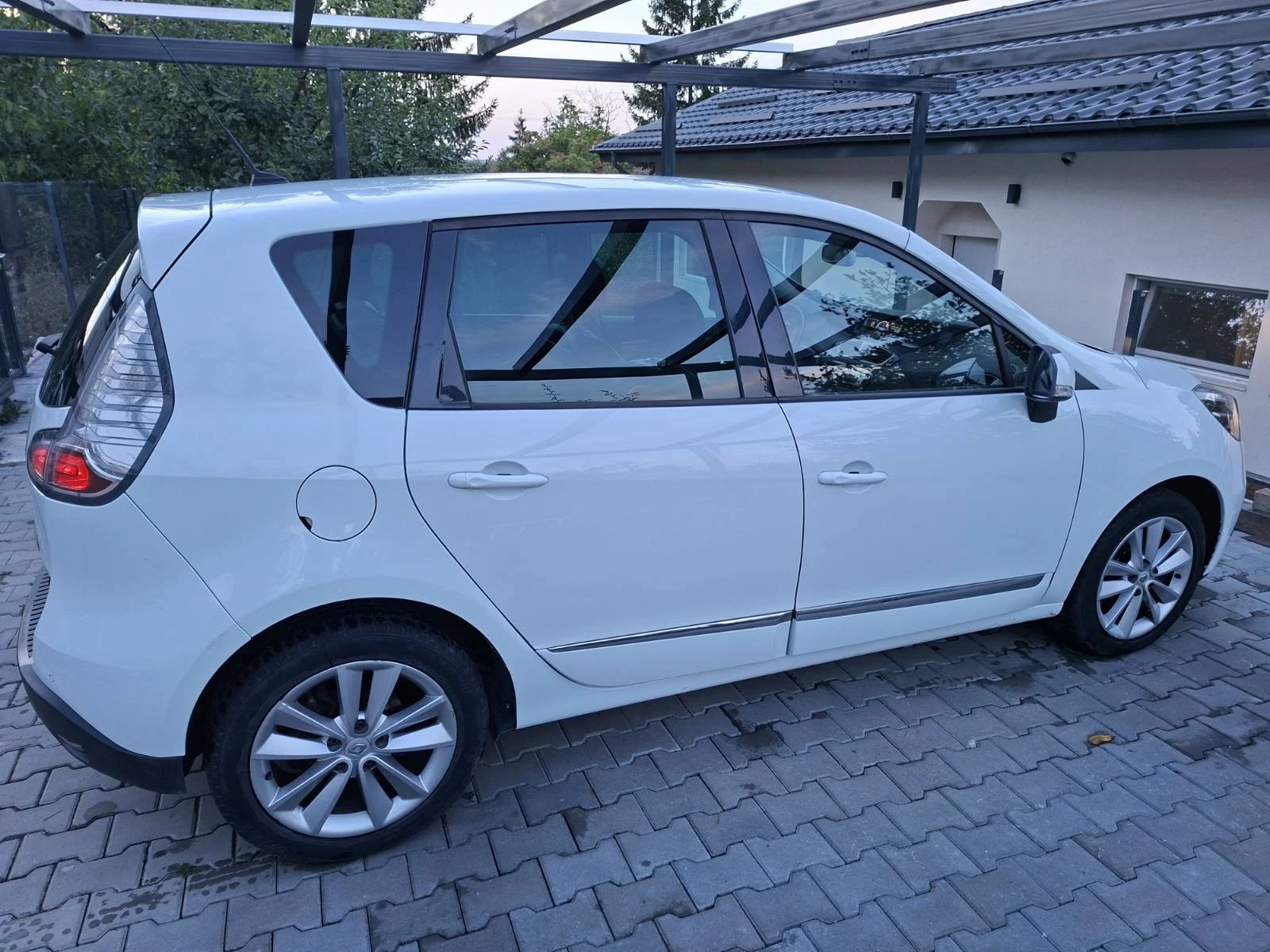 Renault Scenic X-mod, 1.5 DCI, 110 к.с - изображение 5