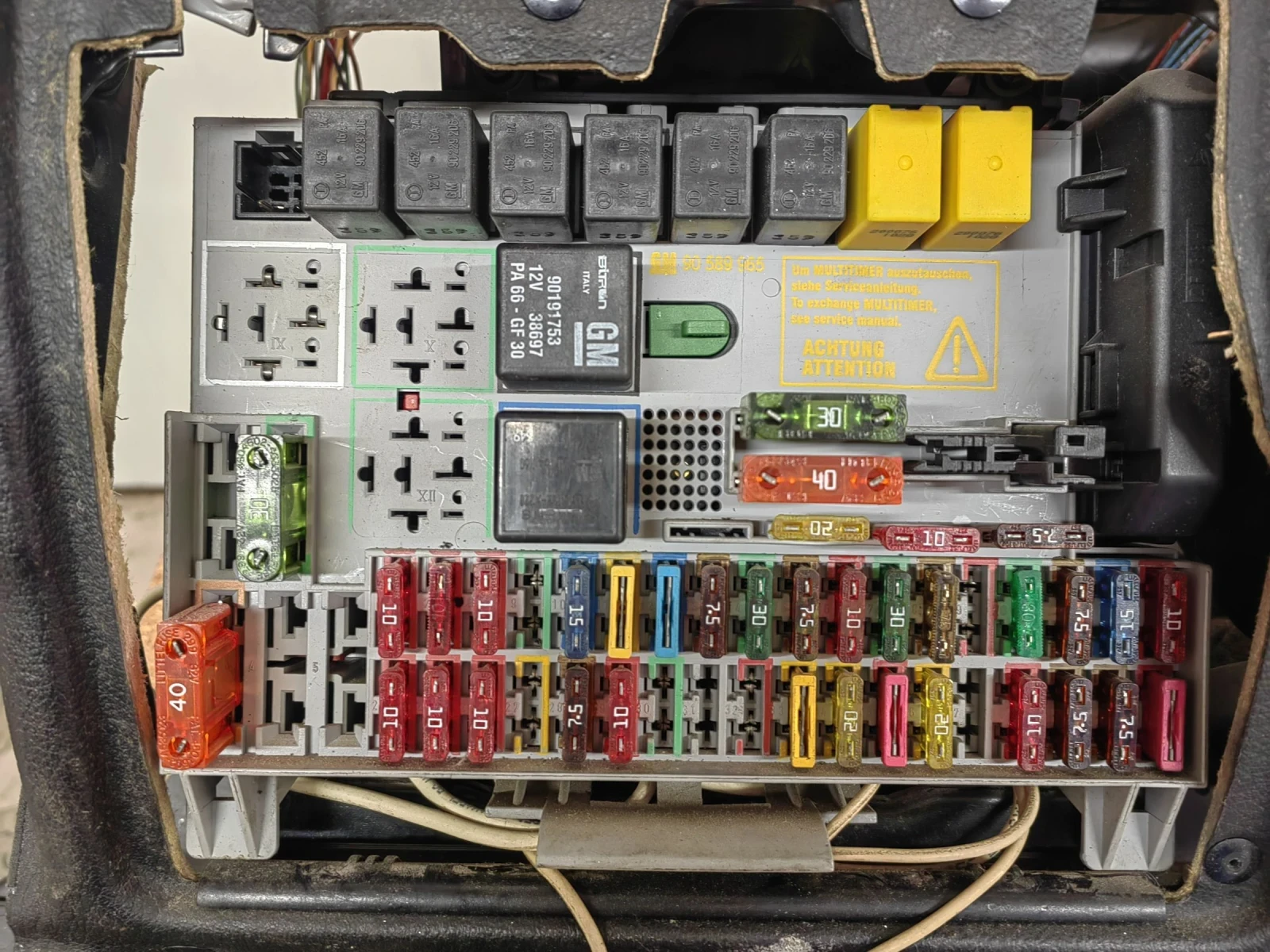 Opel Zafira, снимка 10 - Автомобили и джипове - 52518131