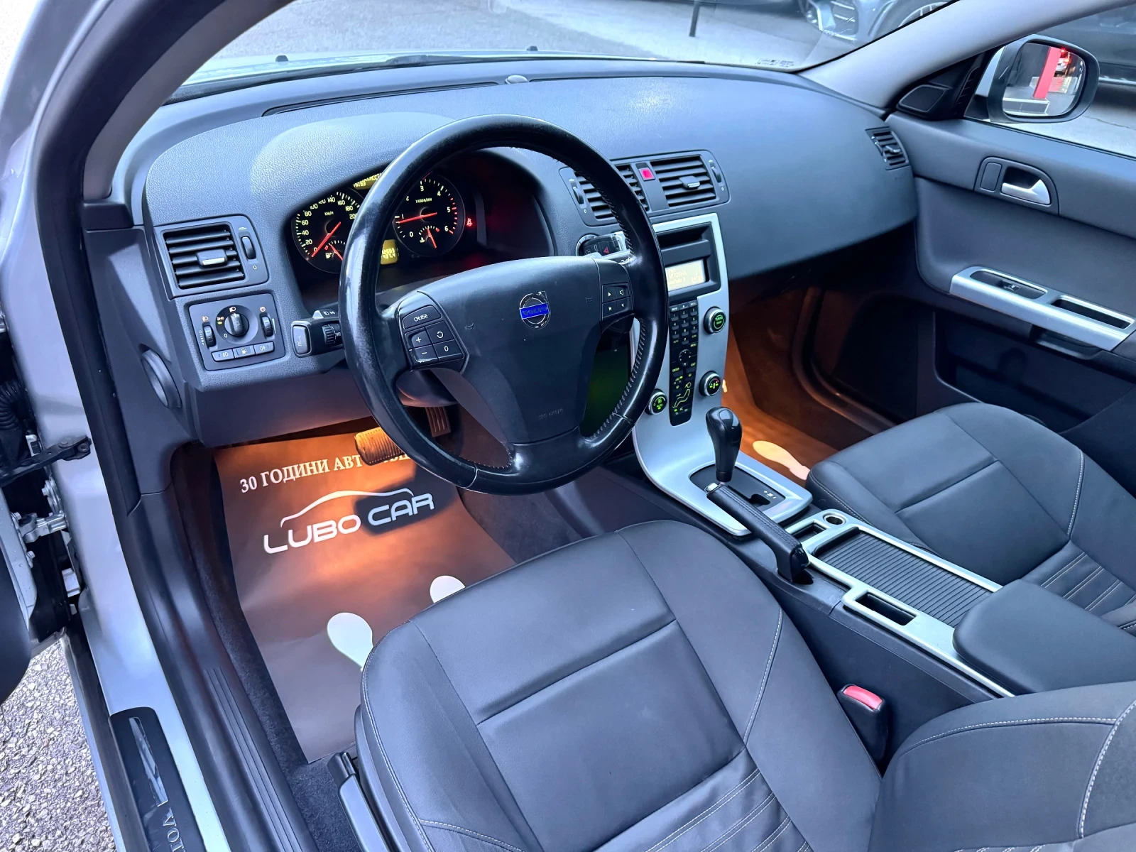 Volvo V50 2.0D-АВТОМАТИК - изображение 9