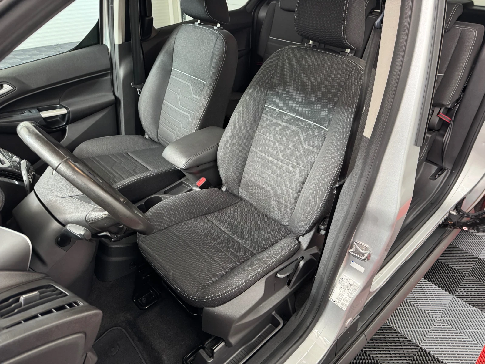 Ford Tourneo Connect 1.5 TDCI POWERSHIFT - TITANIUM | Mobile.bg � ����������� 14