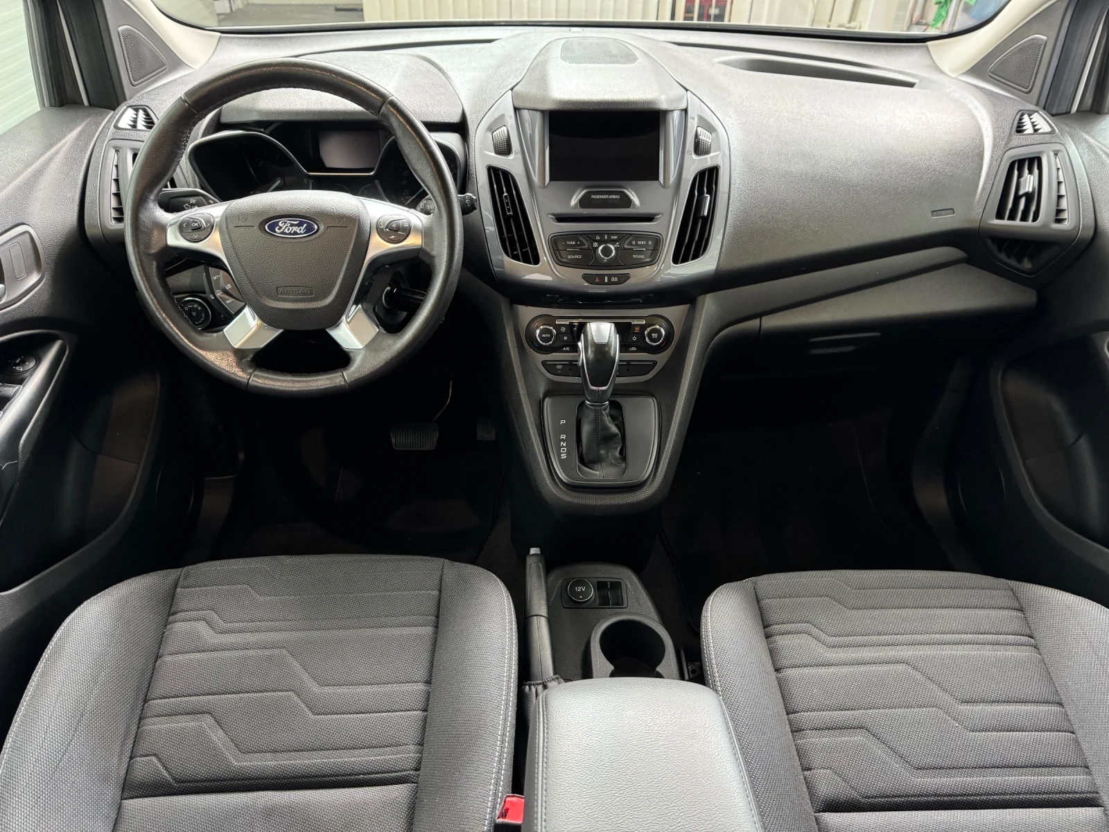Ford Tourneo Connect 1.5 TDCI POWERSHIFT - TITANIUM - изображение 9