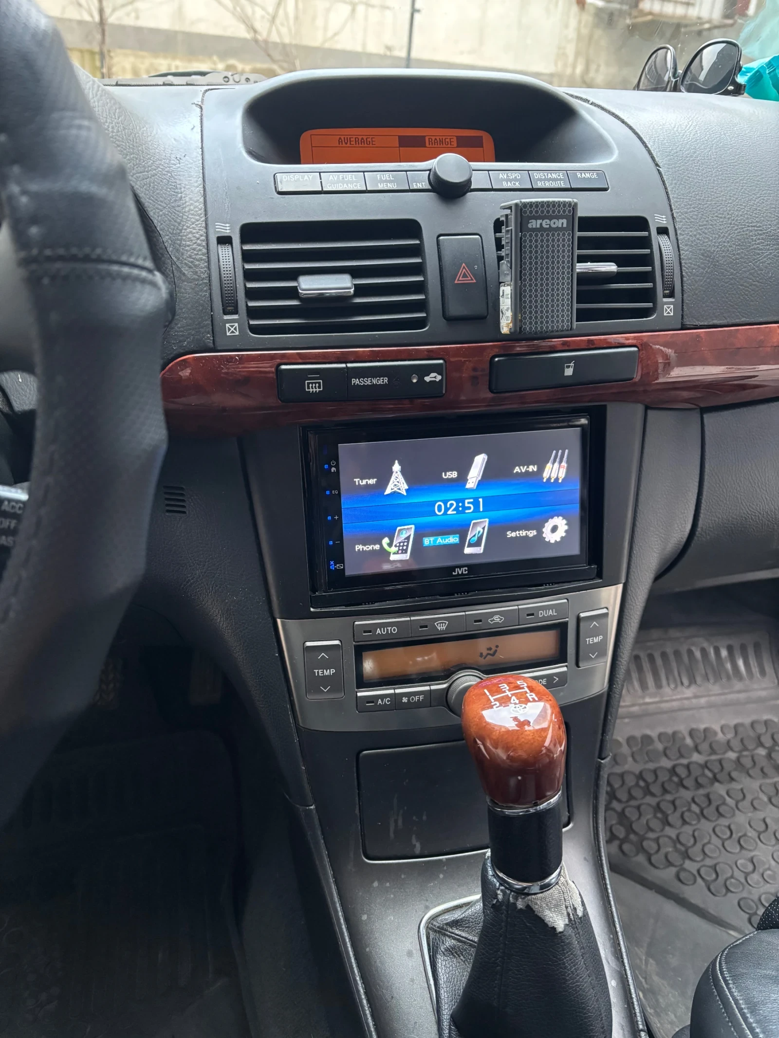 Toyota Avensis  - изображение 9