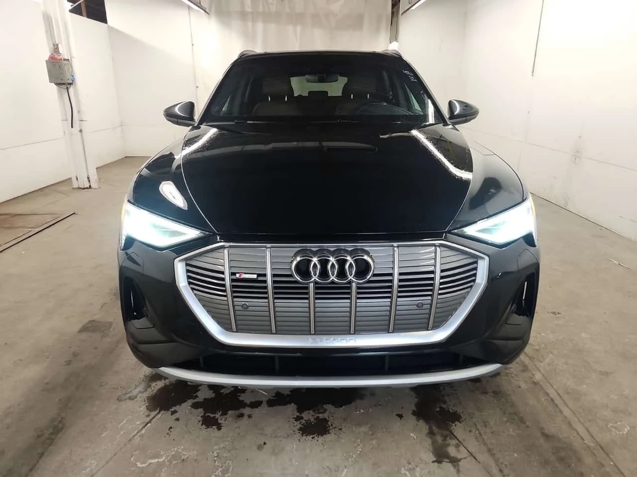 Audi E-Tron  * PROGRESSIV * CARFAX * �������� * 2 ����� *  | Mobile.bg � ����������� 8
