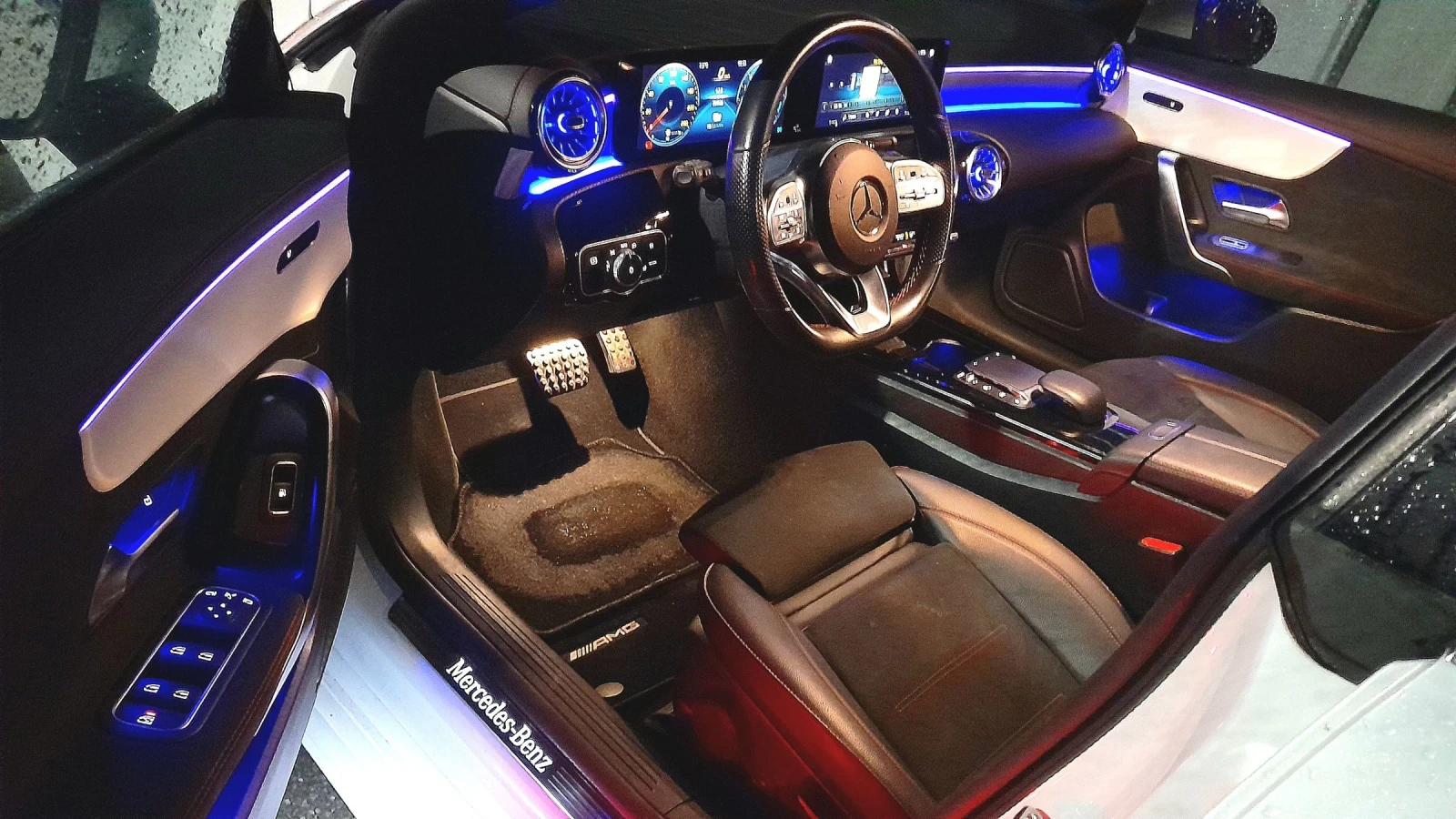 Mercedes-Benz CLA 250e AMG line Pano, снимка 6 - Автомобили и джипове - 54170000