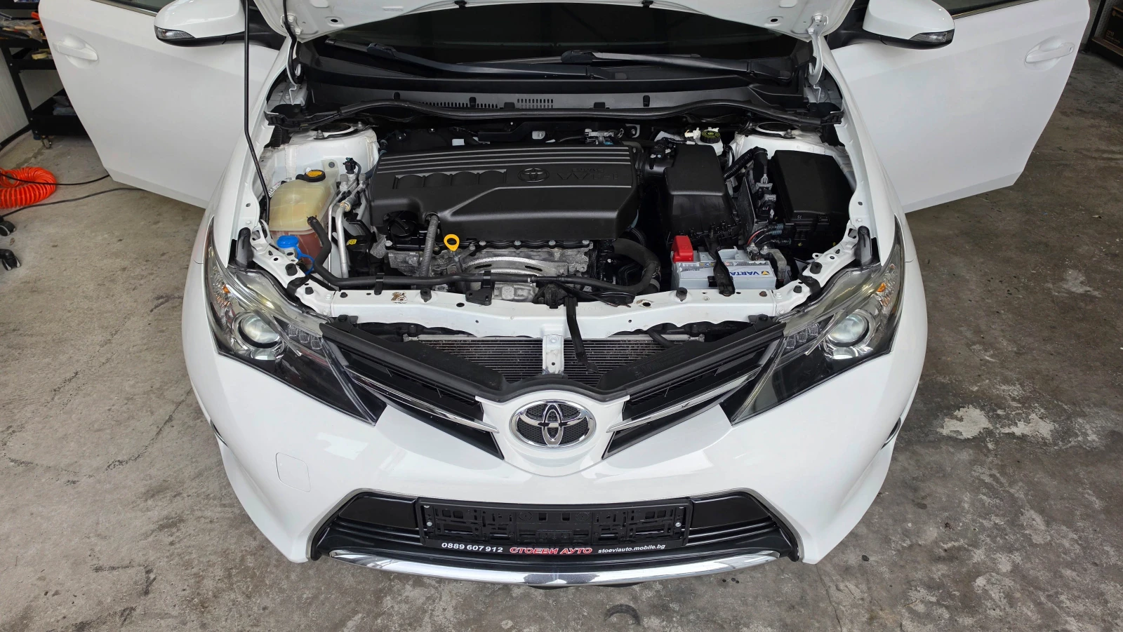 Toyota Auris 1.33* 99кс* LED* бензин, снимка 17 - Автомобили и джипове - 54214357