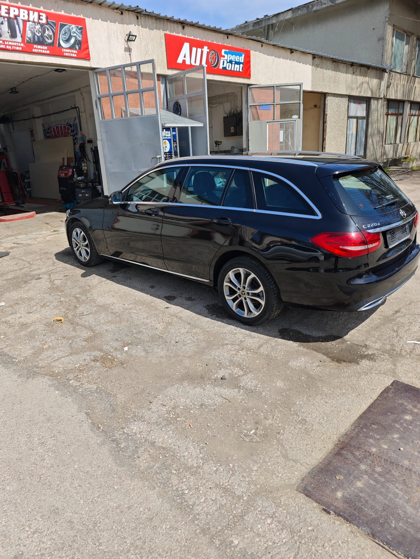 Mercedes-Benz C 220 Автоматик, 4 matic , 174 к.с, снимка 5 - Автомобили и джипове - 54214768