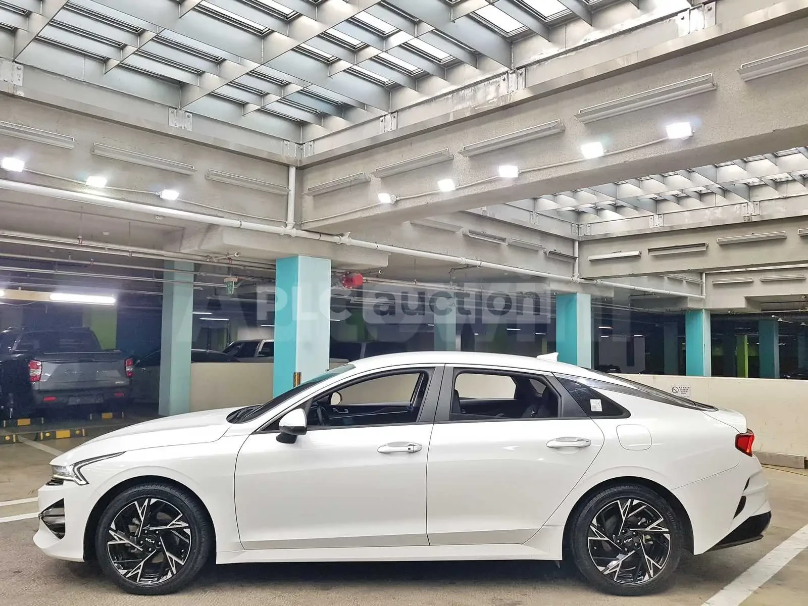 Kia K5  | ��������� | ��� ����� | ���� ���� �� �������� | | Mobile.bg � ����������� 8