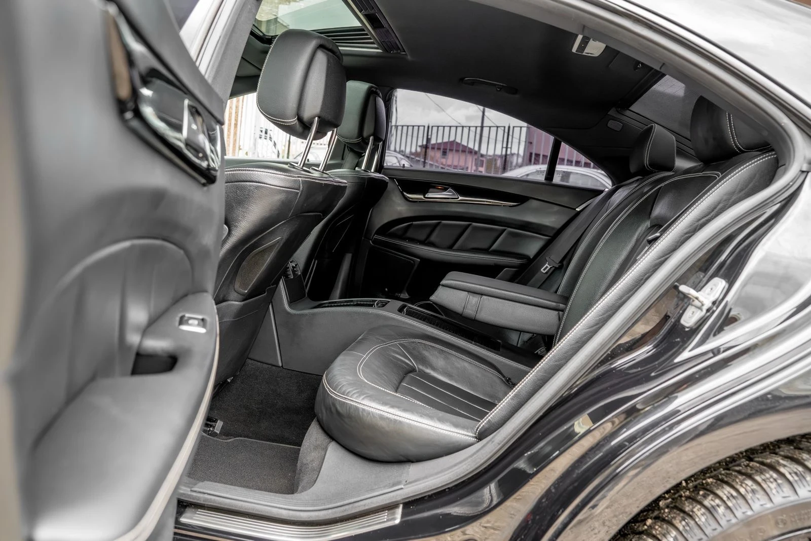 Mercedes-Benz CLS 350 CDI-AMG-DISTR-KEYLESS-�����-AMBIENT-LINE ASIST-FUL | Mobile.bg � ����������� 15