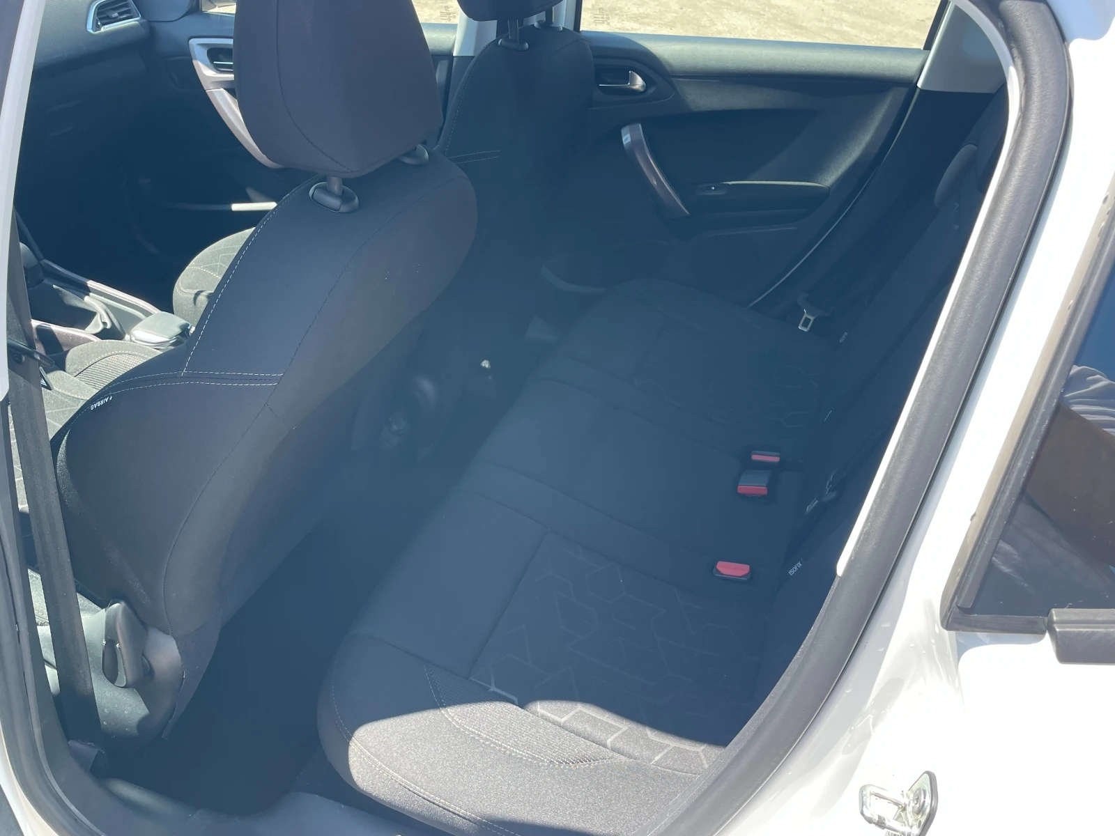 Peugeot 2008 НОВ ВНОС ИТАЛИЯ, снимка 10 - Автомобили и джипове - 54439351