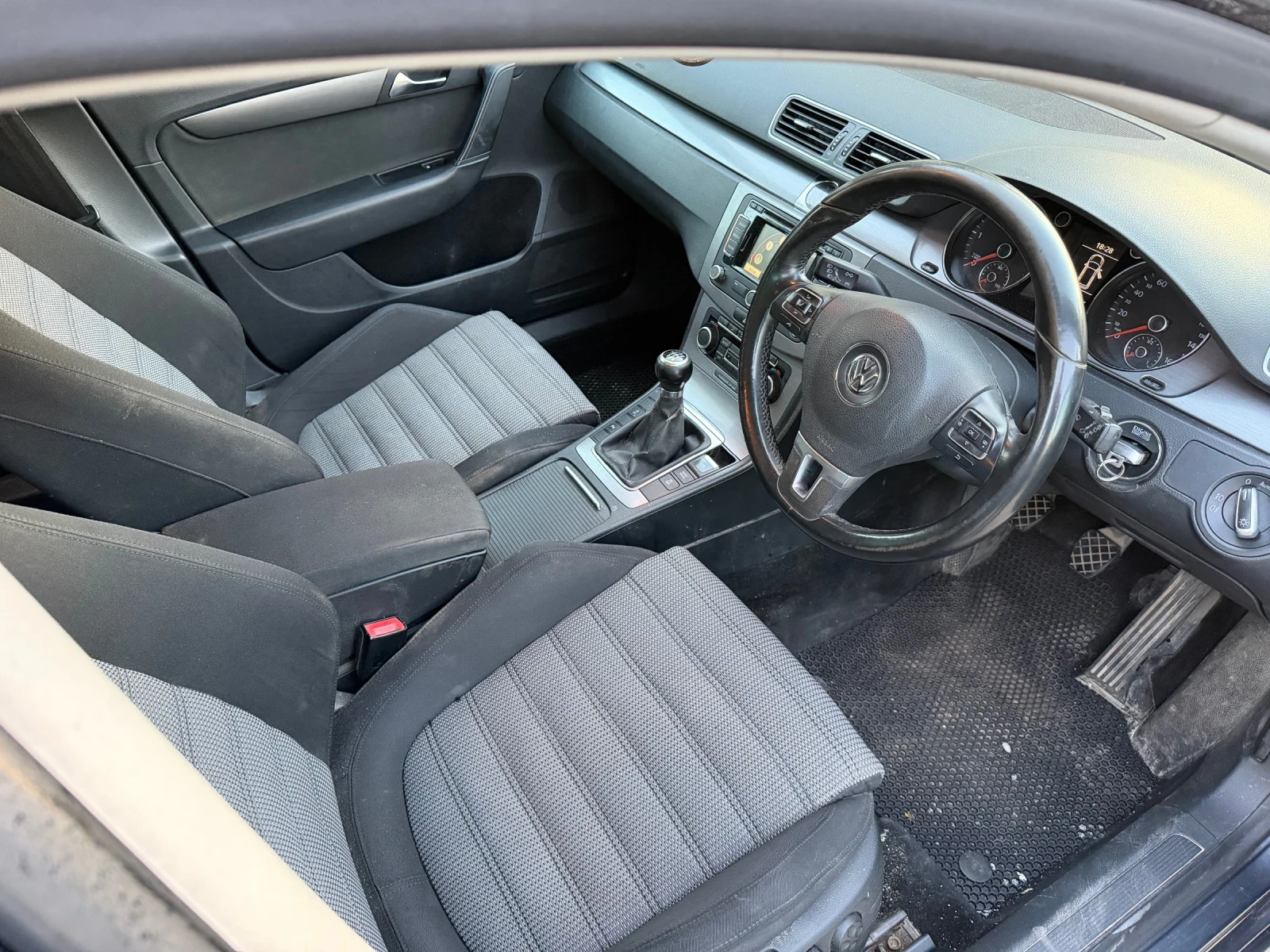 VW Passat, снимка 9 - Автомобили и джипове - 54660262
