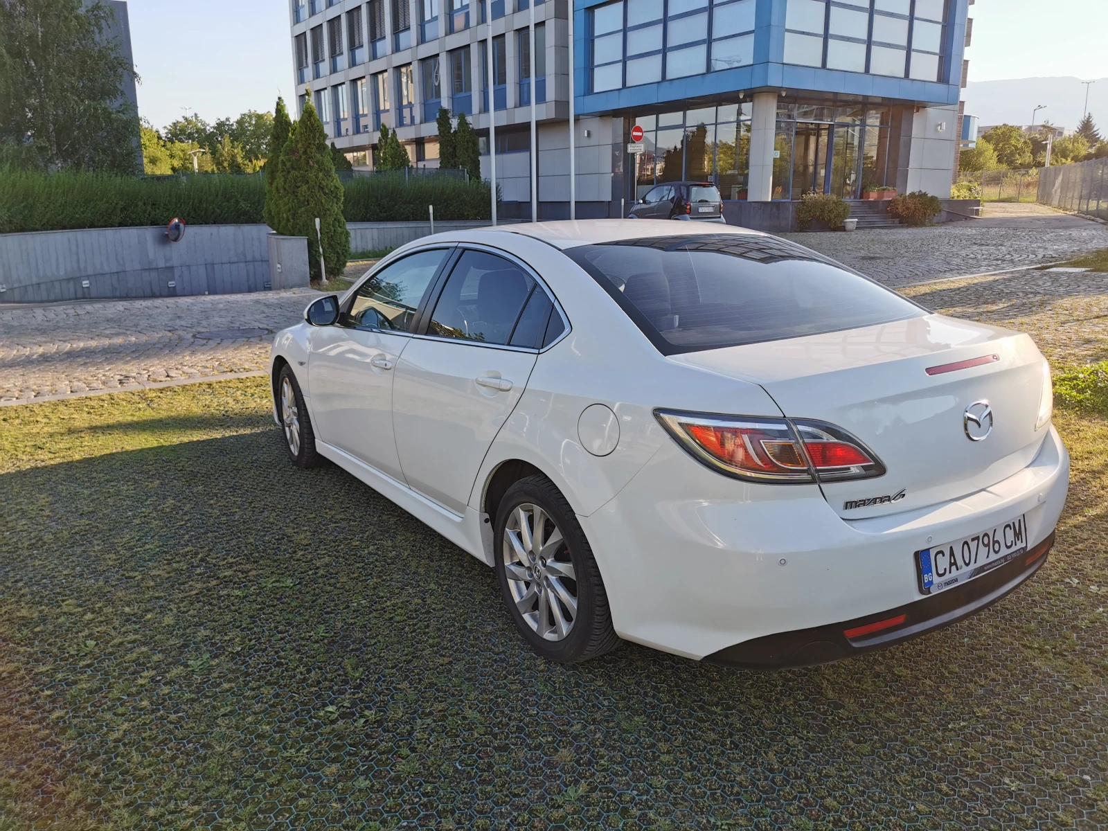 Mazda 6, снимка 8 - Автомобили и джипове - 54756345