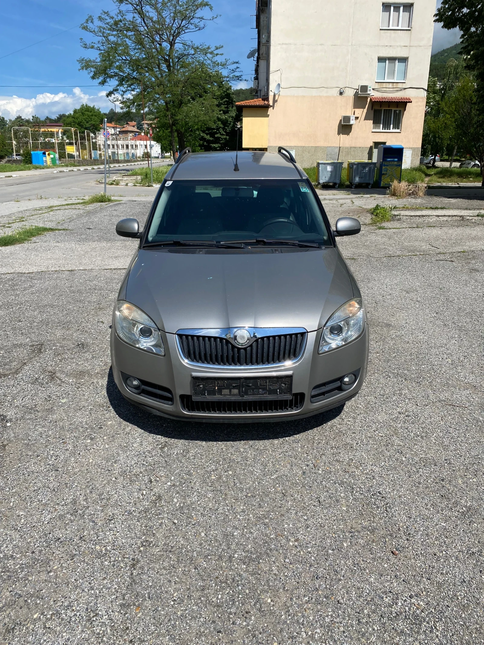 Skoda Roomster 1.4i Бензин * * клима * * парктконик темпомат 164к, снимка 2 - Автомобили и джипове - 54797958