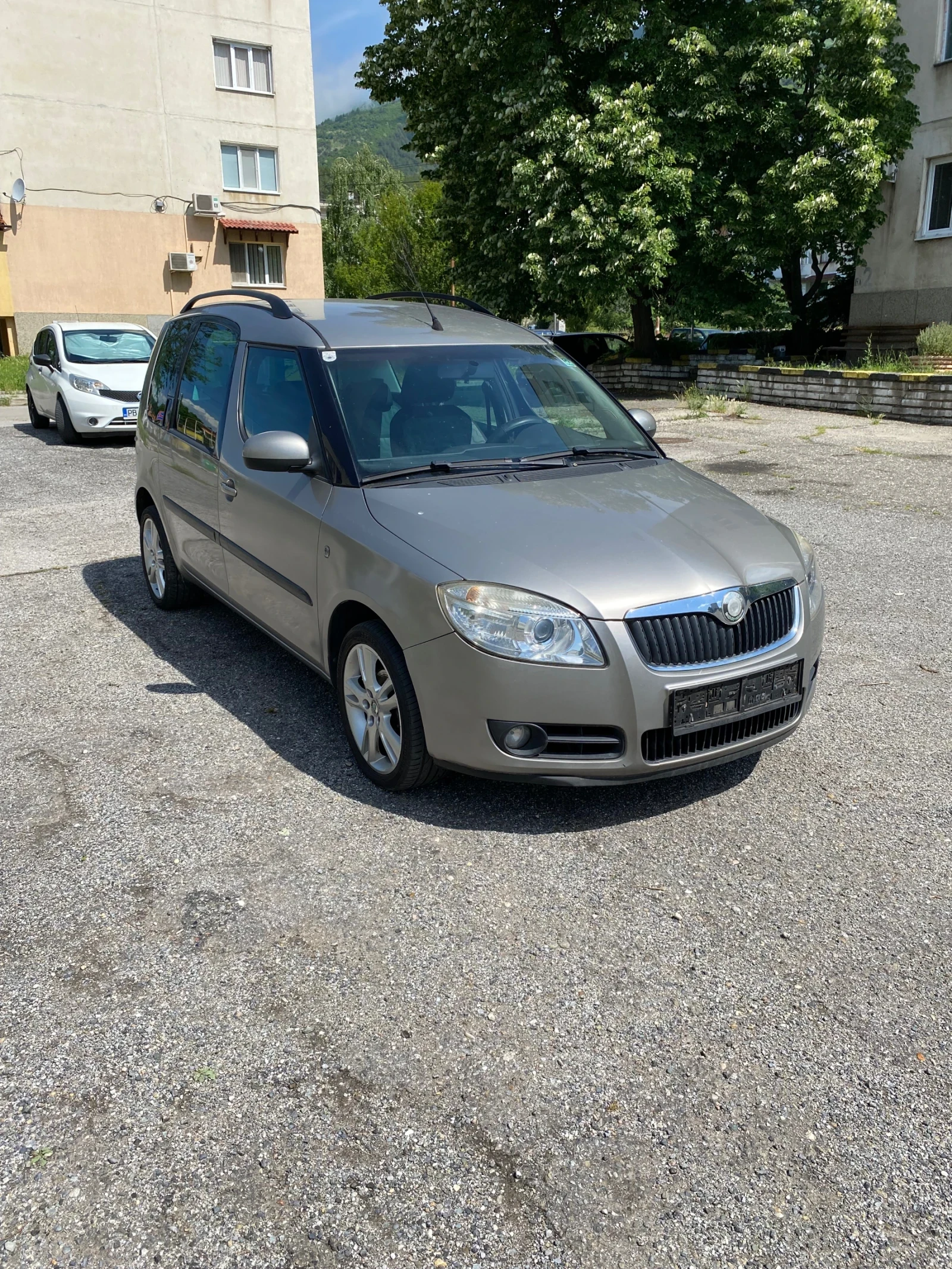 Skoda Roomster 1.4i Бензин * * клима * * парктконик темпомат 164к