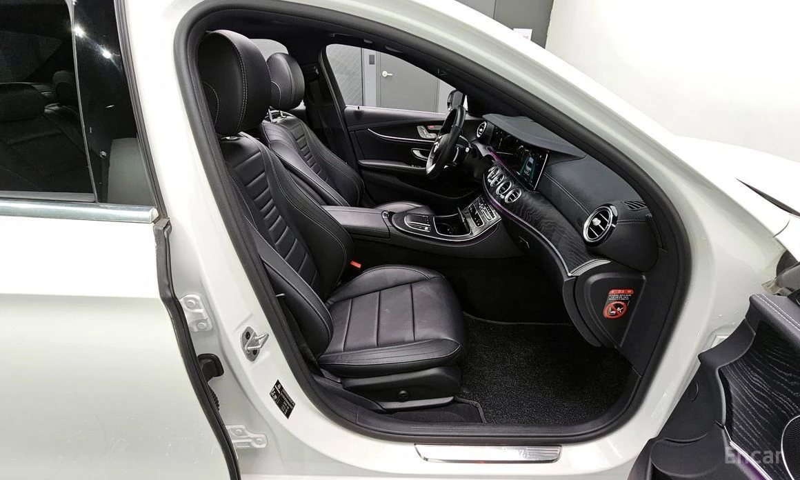 Mercedes-Benz E 220, снимка 12 - Автомобили и джипове - 54969827
