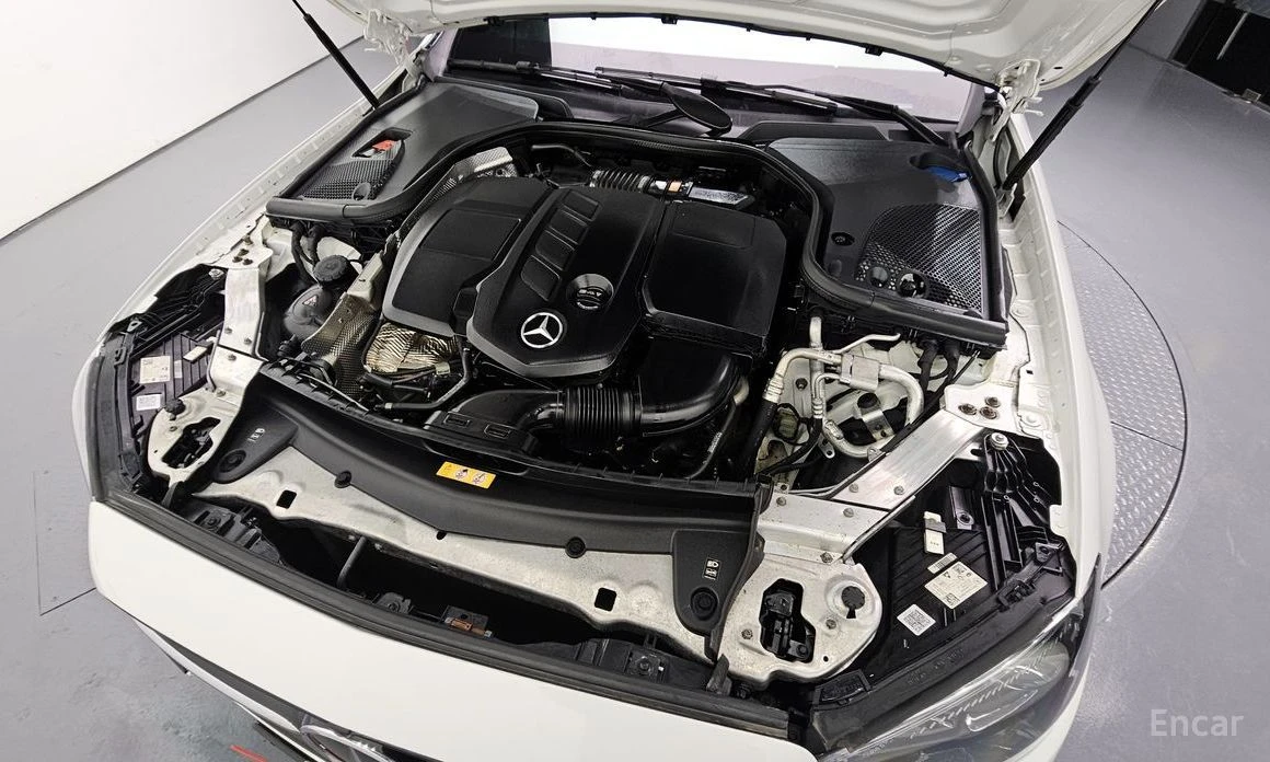 Mercedes-Benz E 220, снимка 6 - Автомобили и джипове - 54969827