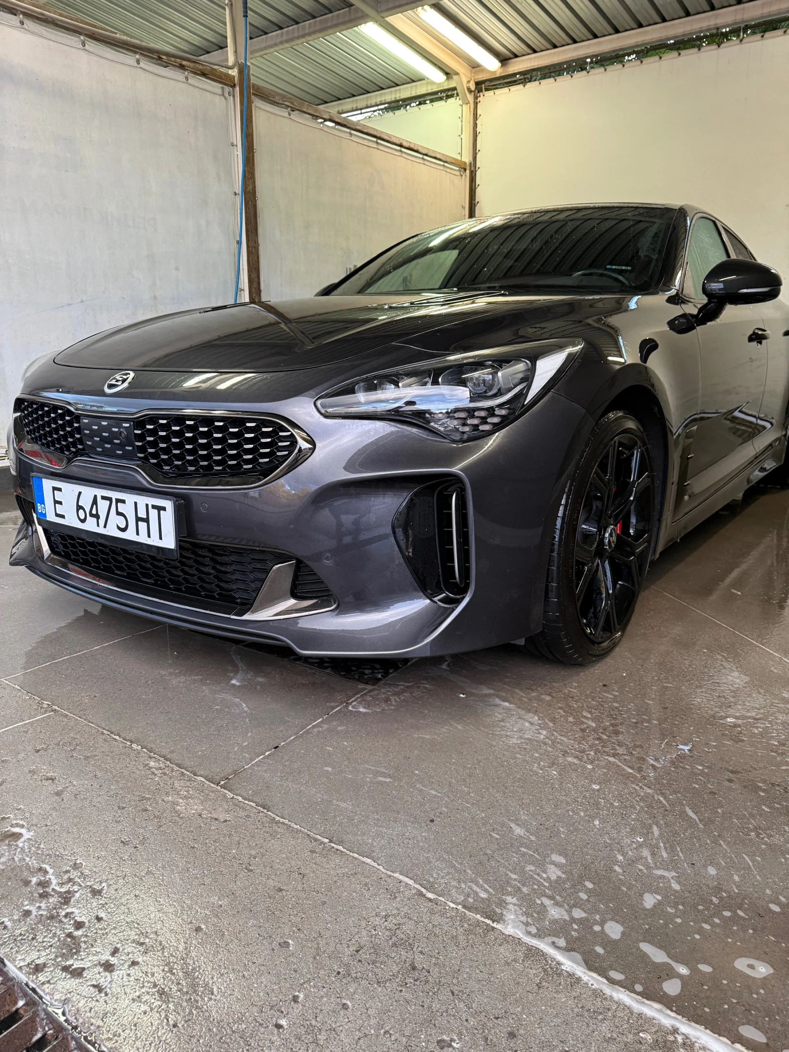 Kia Stinger, снимка 3 - Автомобили и джипове - 55355664
