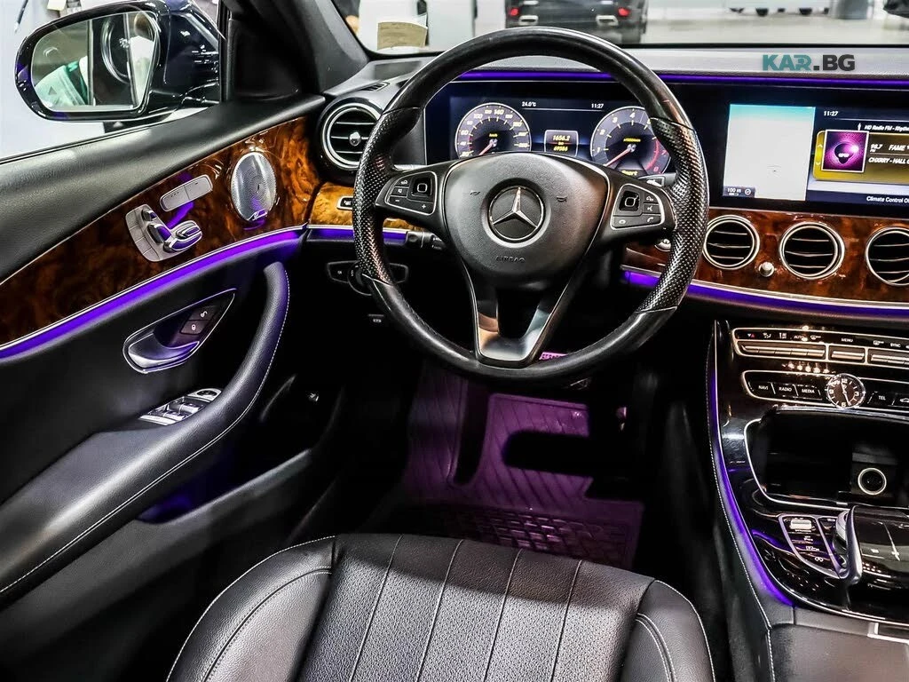 Mercedes-Benz E 300 * 4MATIC * PANO * Автокредит * (Цена до България), снимка 9 - Автомобили и джипове - 55203883
