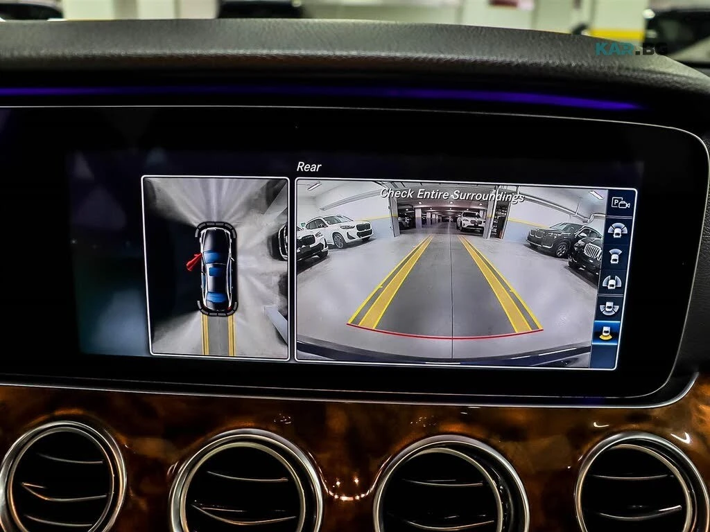 Mercedes-Benz E 300 * 4MATIC * PANO * Автокредит * (Цена до България), снимка 17 - Автомобили и джипове - 55203883