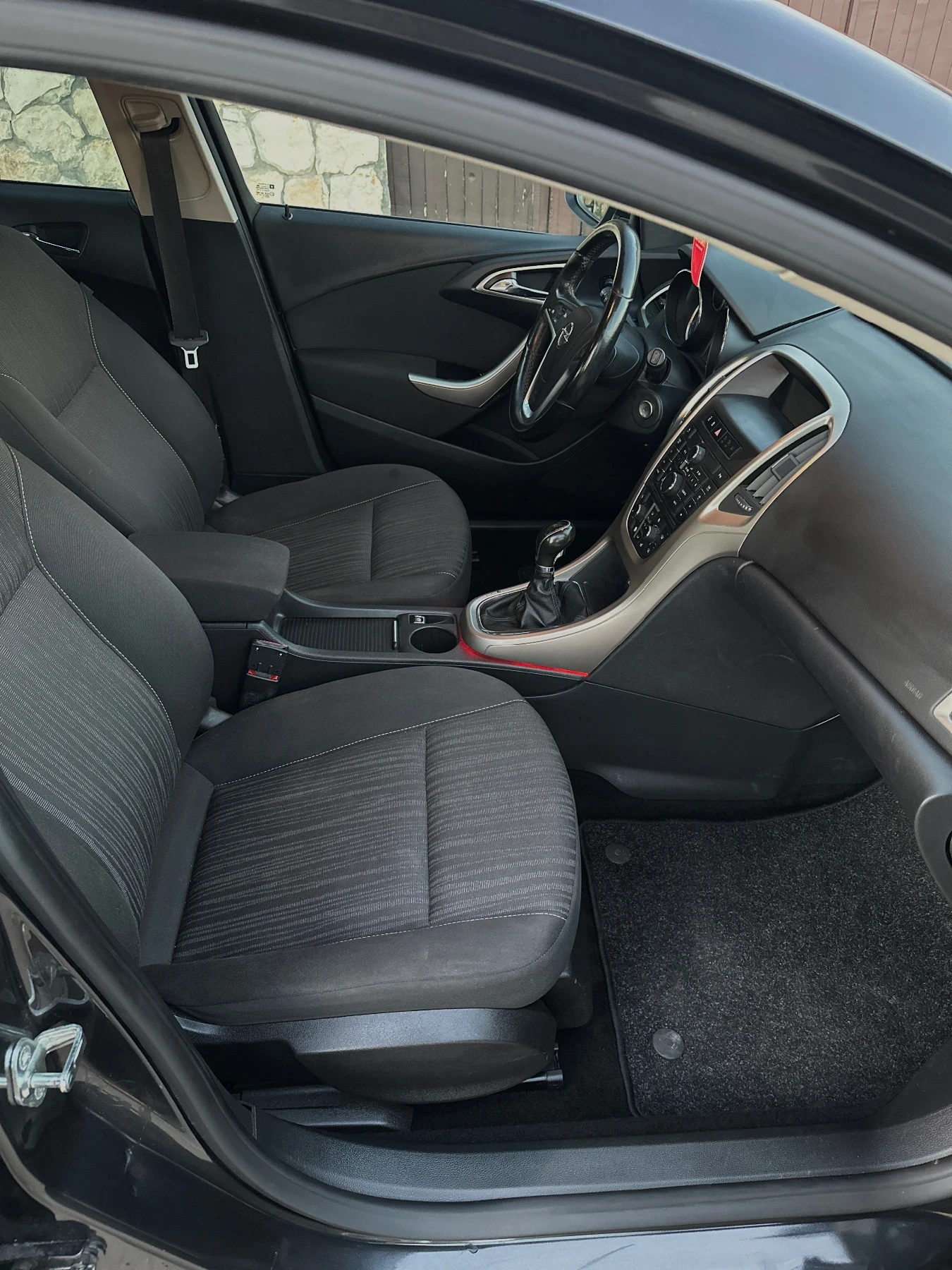 Opel Astra 1.7 cdti , снимка 5 - Автомобили и джипове - 55695429