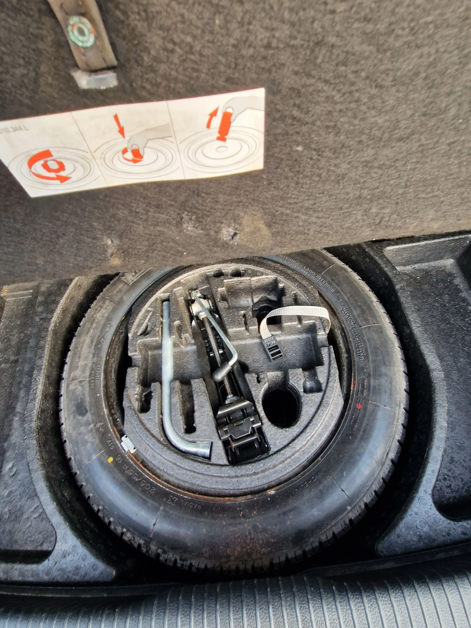 VW Golf 1.9TDI 90к.с., снимка 13 - Автомобили и джипове - 55780835