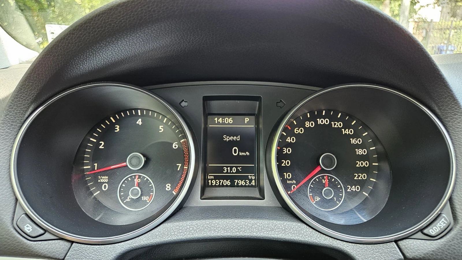 VW Golf 6 Highline 1.4TSI 160к.с. Автоматик DSG Алкантaра, снимка 11 - Автомобили и джипове - 55901164