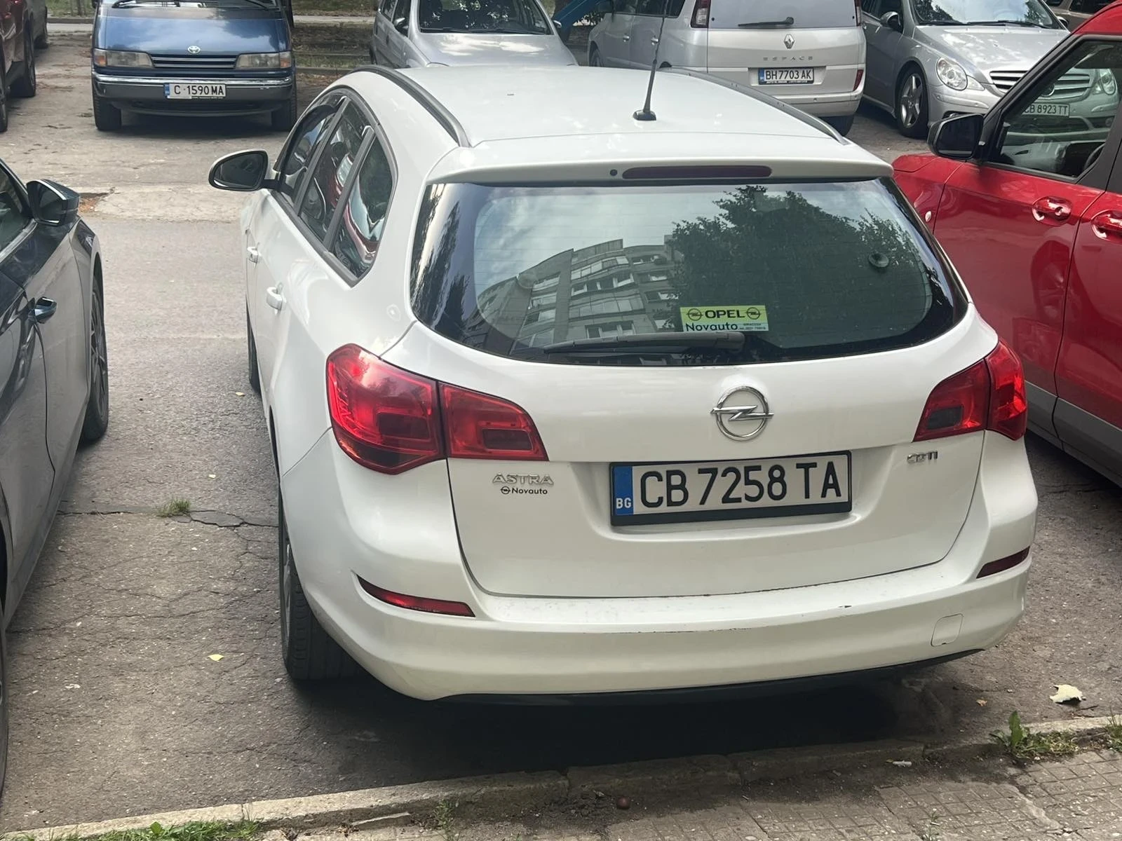 Opel Astra 1.7, снимка 4 - Автомобили и джипове - 56310810