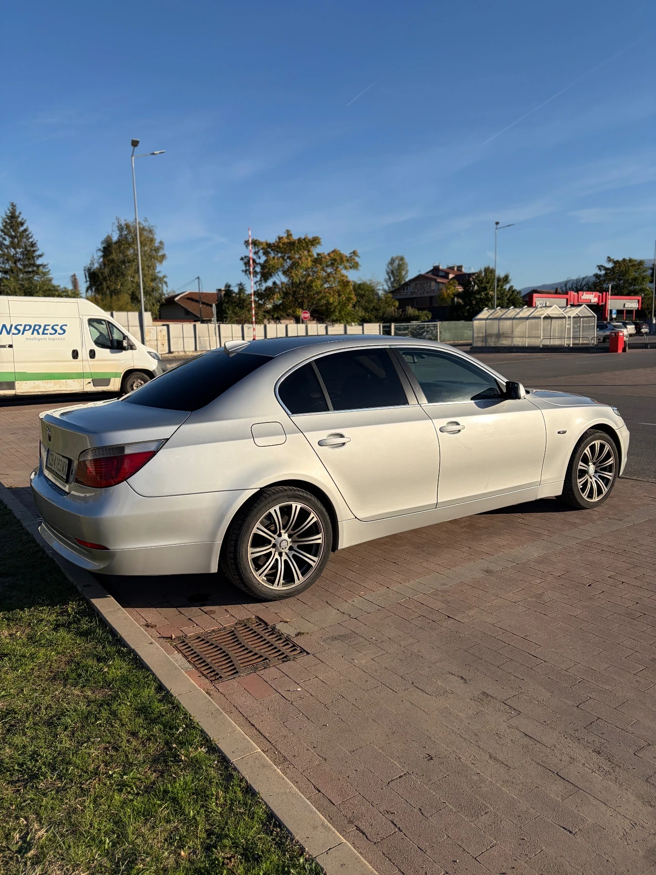 BMW 530 530d, снимка 4 - Автомобили и джипове - 56413372