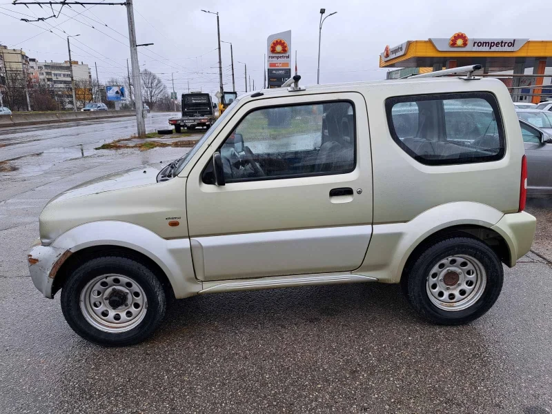 Suzuki Jimny, снимка 4 - Автомобили и джипове - 48211748