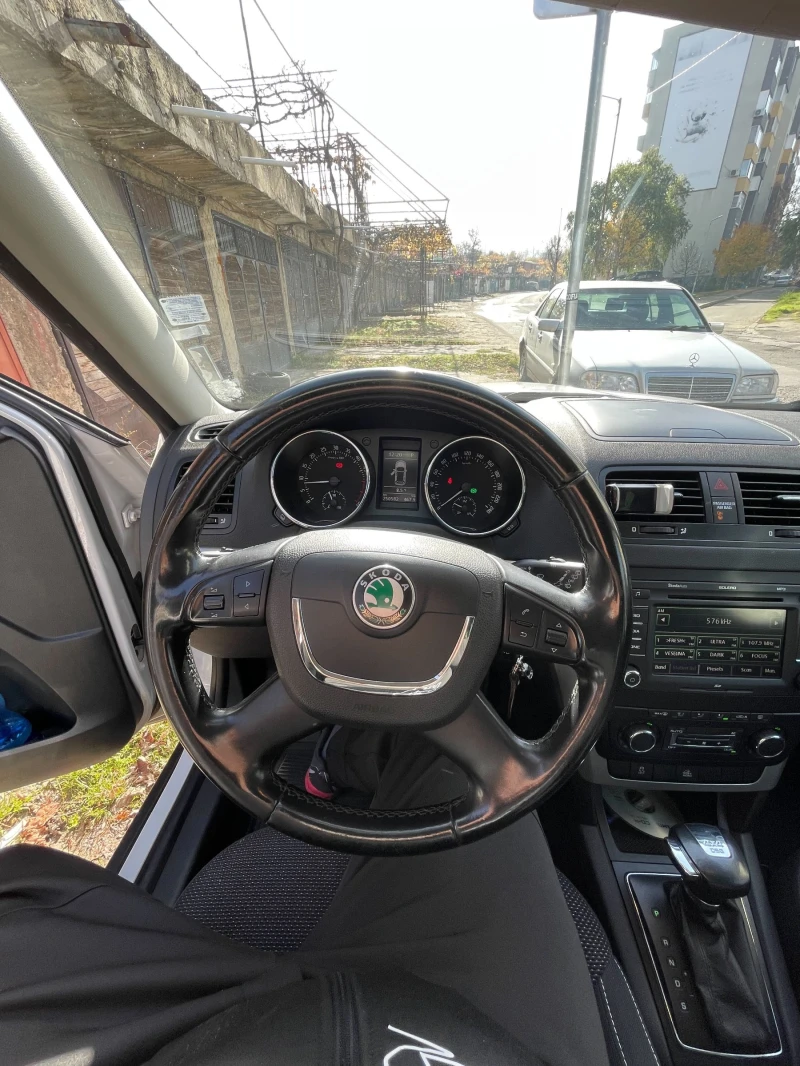 Skoda Yeti 2.0 4х4, снимка 9 - Автомобили и джипове - 52471289