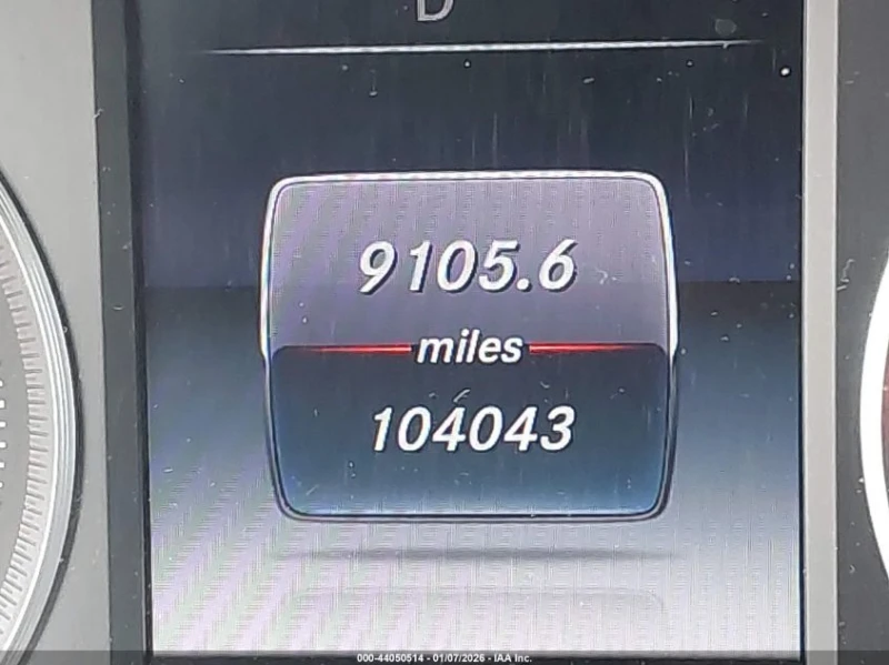 Mercedes-Benz GLC 300 2.0L I-4 DI, DOHC, VVT, TURBO, 241HP 4X2 Drive, снимка 7 - Автомобили и джипове - 53235068