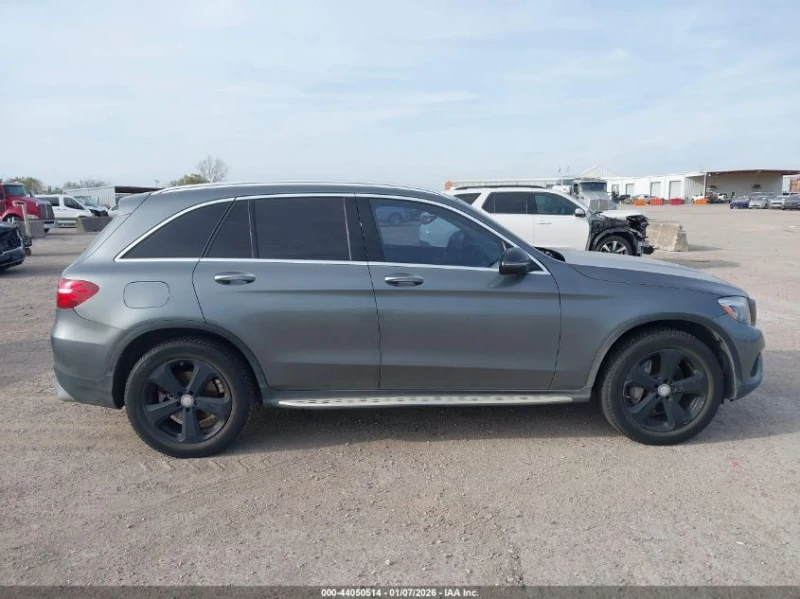 Mercedes-Benz GLC 300 2.0L I-4 DI, DOHC, VVT, TURBO, 241HP 4X2 Drive, снимка 5 - Автомобили и джипове - 53235068