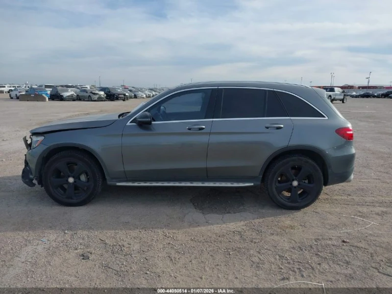 Mercedes-Benz GLC 300 2.0L I-4 DI, DOHC, VVT, TURBO, 241HP 4X2 Drive, снимка 6 - Автомобили и джипове - 53235068