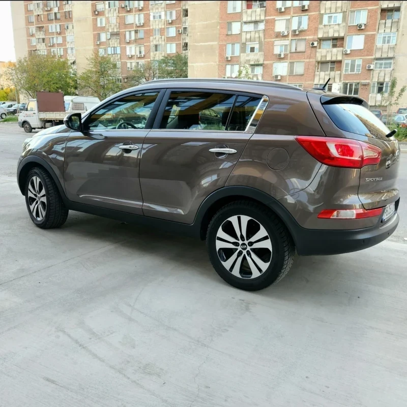 Kia Sportage 1.7 FULL  НАВИ ПАНОРАМА - изображение 4