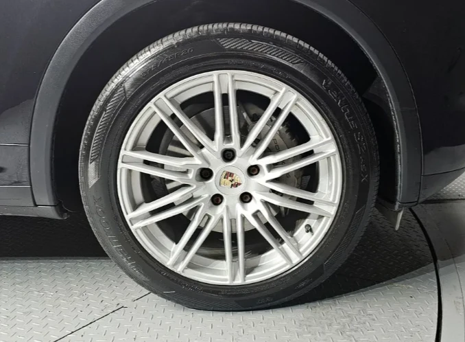 Porsche Cayenne 4.8 S 958 - изображение 5