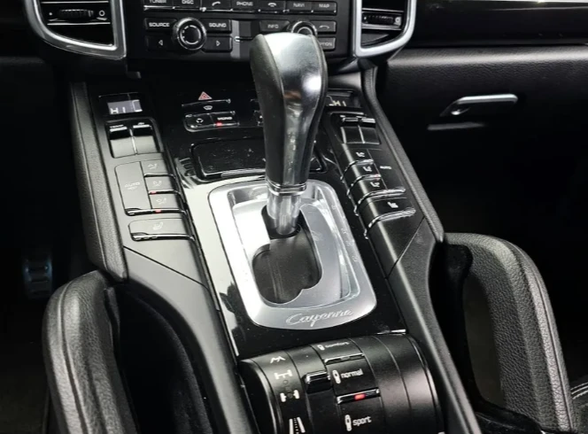 Porsche Cayenne 4.8 S 958 - изображение 9