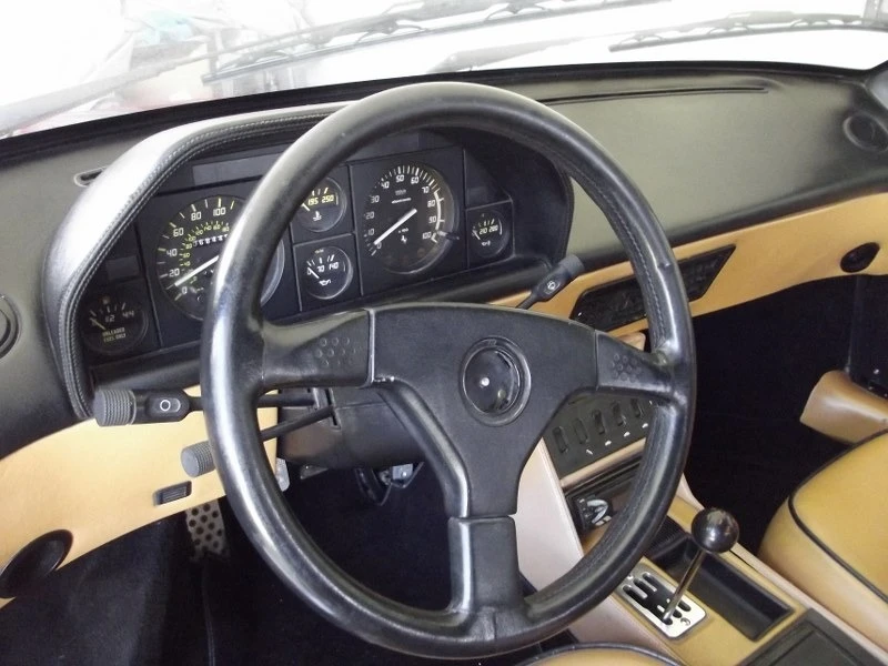 Други Друг Ferrari Mondial T, снимка 11 - Автомобили и джипове - 53991304