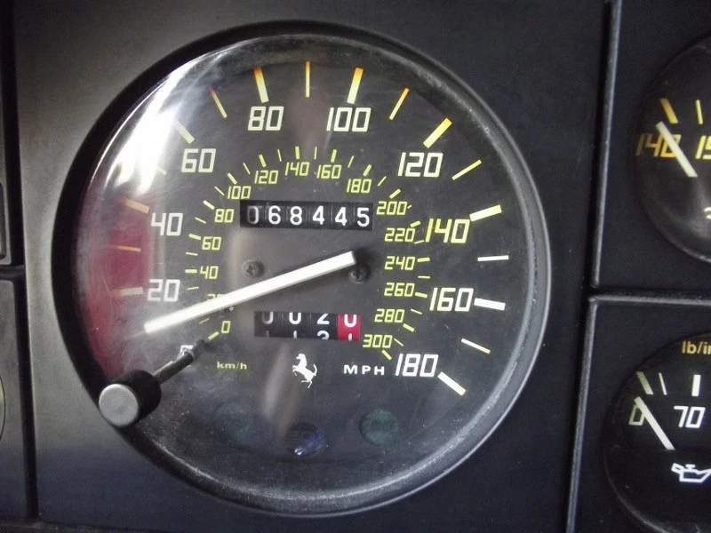 Други Друг Ferrari Mondial T, снимка 13 - Автомобили и джипове - 53991304