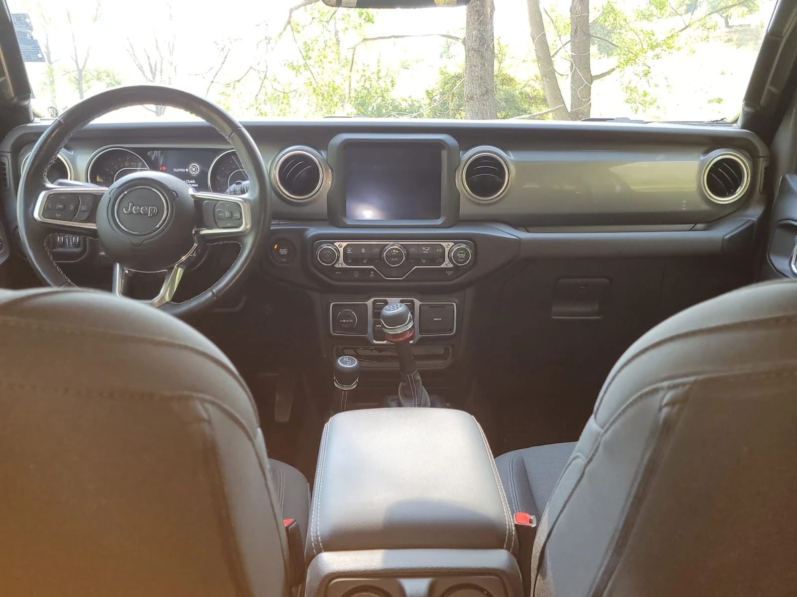 Jeep Wrangler Sahara | Mobile.bg   14