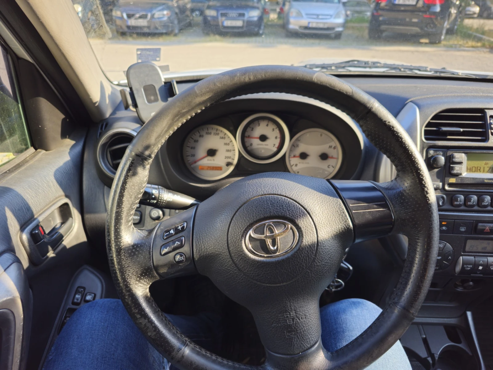 Toyota Rav4  - изображение 8