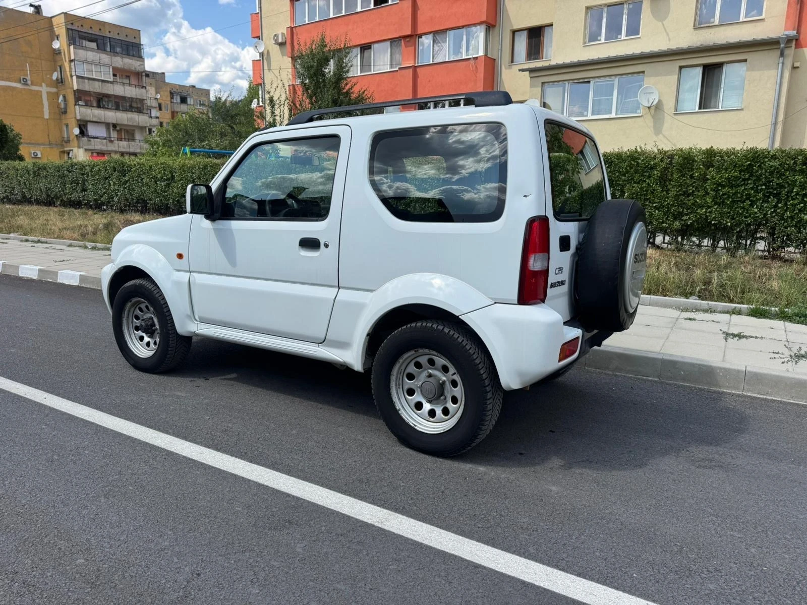 Suzuki Jimny  - изображение 5