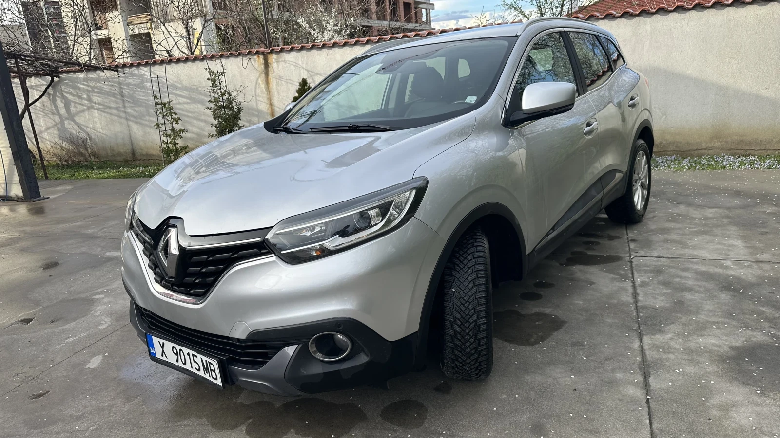 Renault Kadjar, снимка 2 - Автомобили и джипове - 54008727