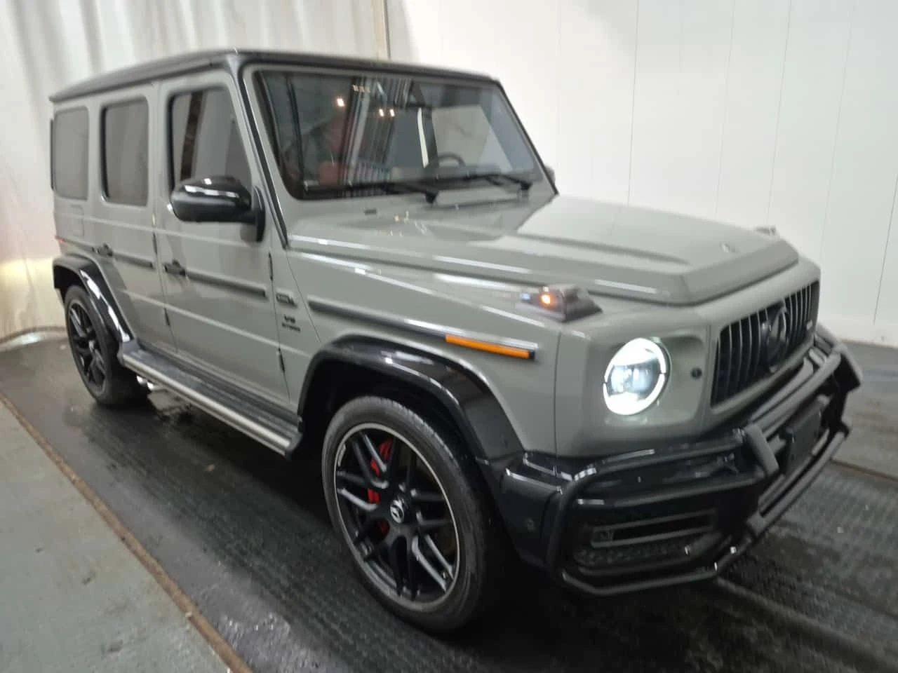 Mercedes-Benz G 63 AMG * CARFAX * БЕЗ ЗАБЕЛЕЖКИ * , снимка 2 - Автомобили и джипове - 54171562
