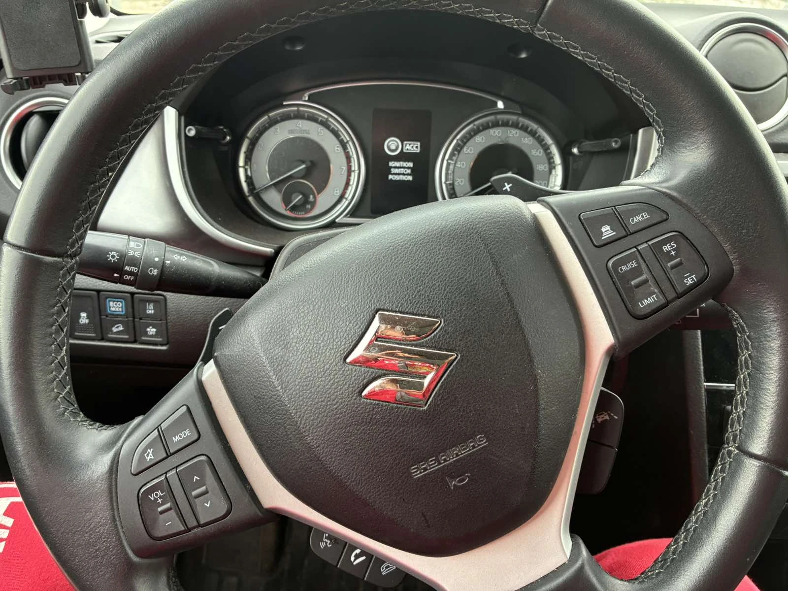 Suzuki Vitara, снимка 9 - Автомобили и джипове - 54358954