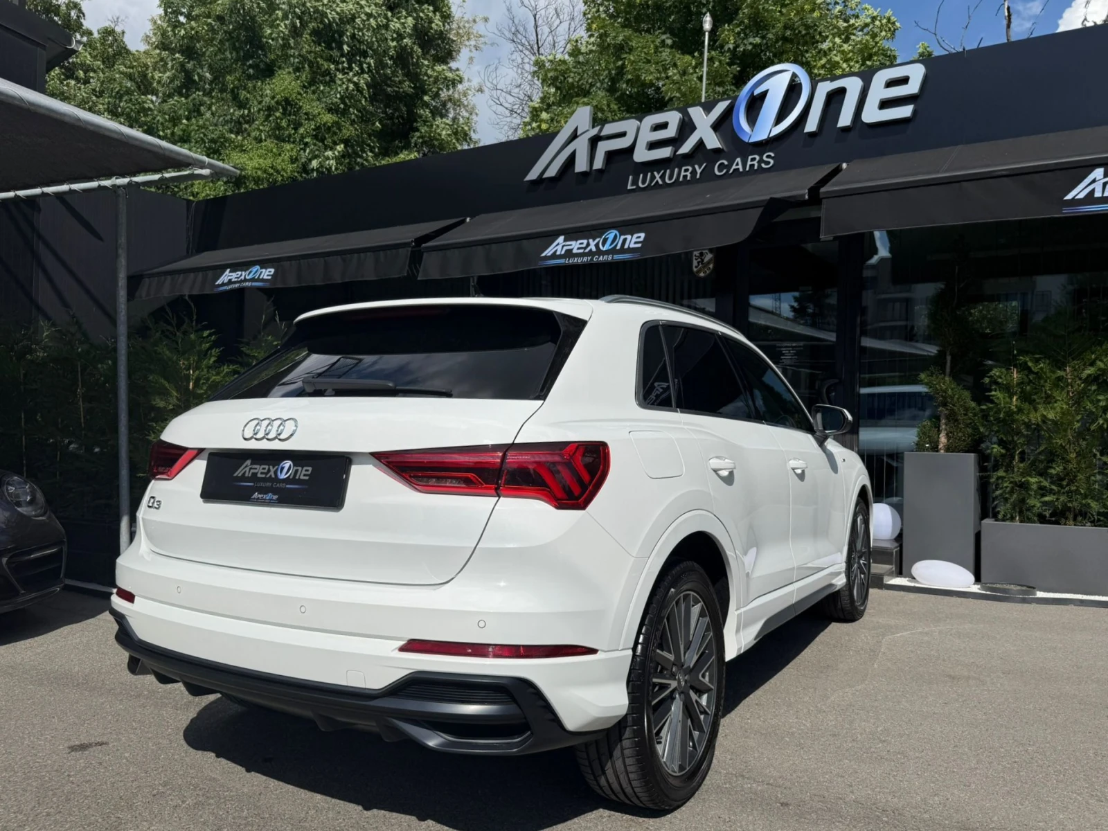 Audi Q3, снимка 6 - Автомобили и джипове - 54702107