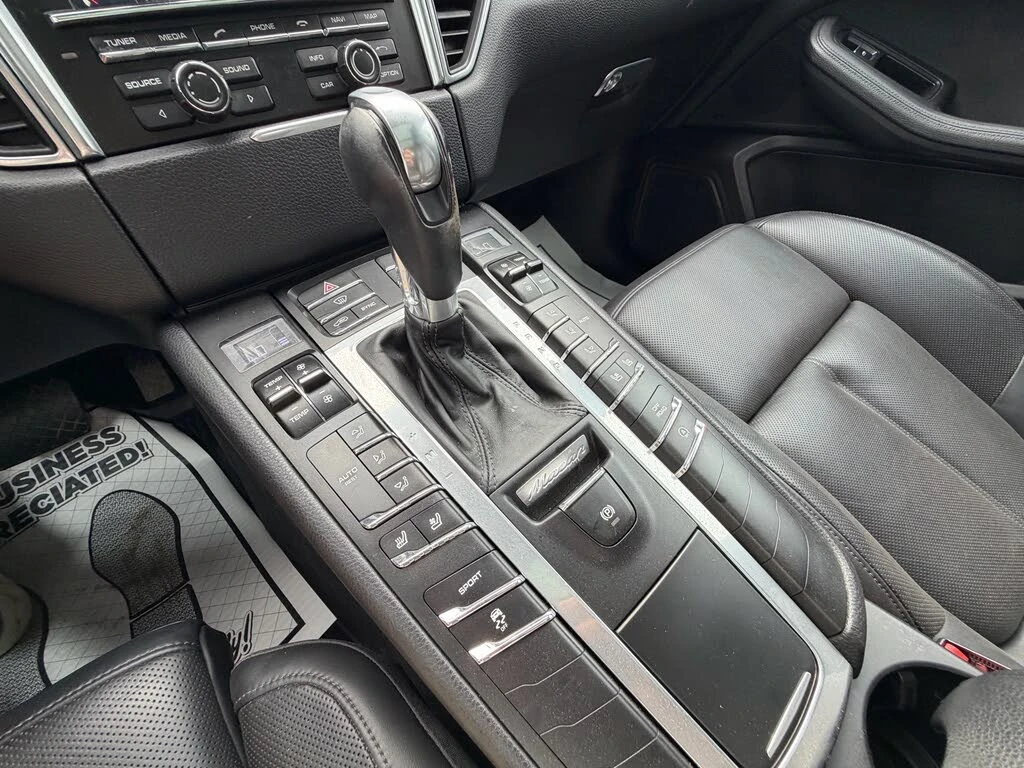 Porsche Macan 3.0S AWD* PANORAMA* ПОДГРЕВ* ОБДУХВАНЕ* КАМЕРА* , снимка 10 - Автомобили и джипове - 55434682