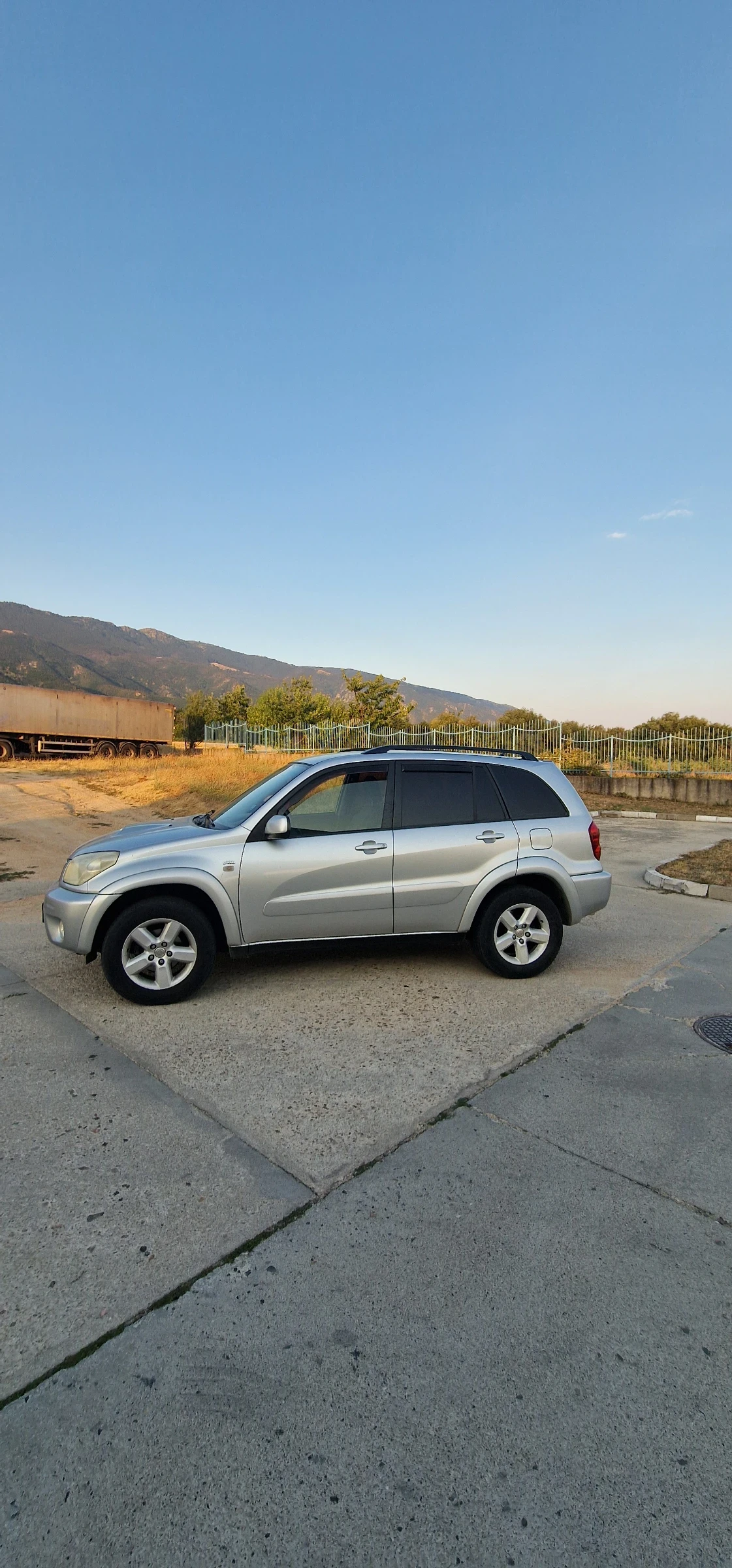 Toyota Rav4, снимка 7 - Автомобили и джипове - 55771901