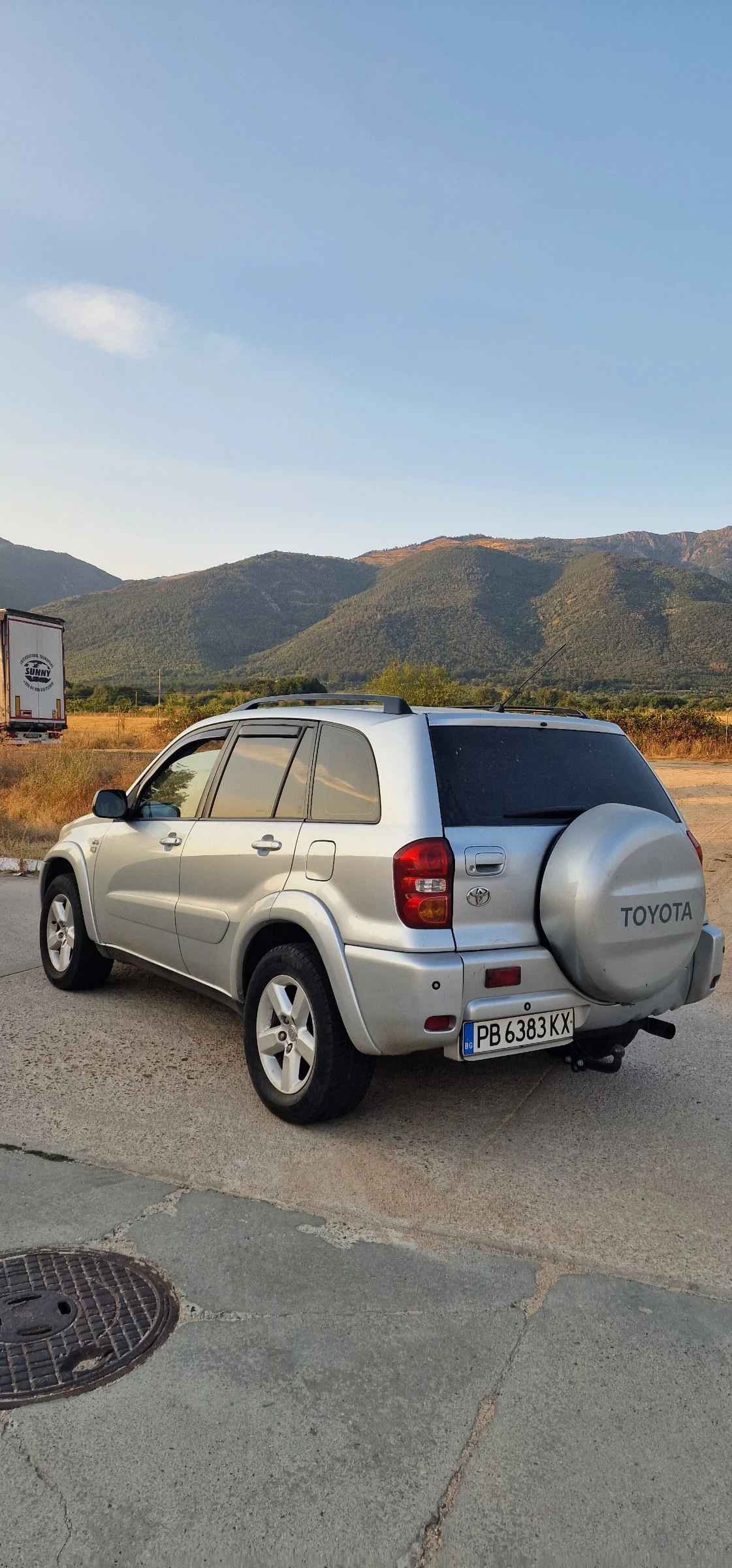 Toyota Rav4, снимка 6 - Автомобили и джипове - 55771901