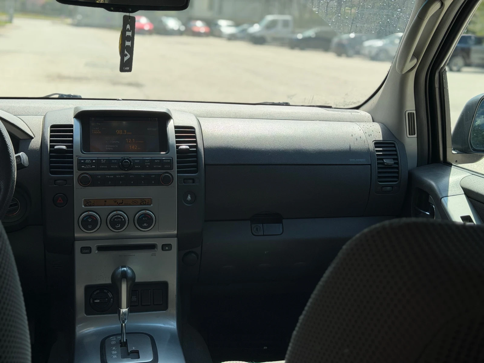 Nissan Pathfinder, снимка 6 - Автомобили и джипове - 55935308