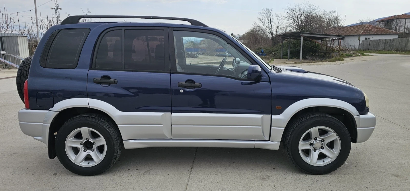 Suzuki Grand vitara 2 HDI, снимка 3 - Автомобили и джипове - 55990046